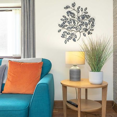 Allanfield Quiet Central Family Apartment With Parking เอดินบะระ ภายนอก รูปภาพ
